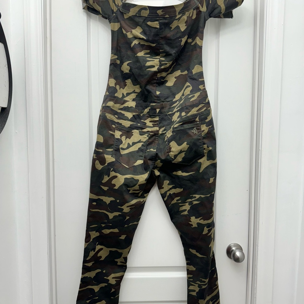 Camouflage jumpsuit - Picture 2 of 3